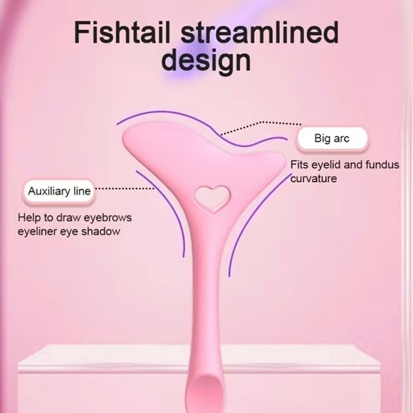 Yellow 4 In 1 Silicone Eyeliner Tool - Picture 7 of 11